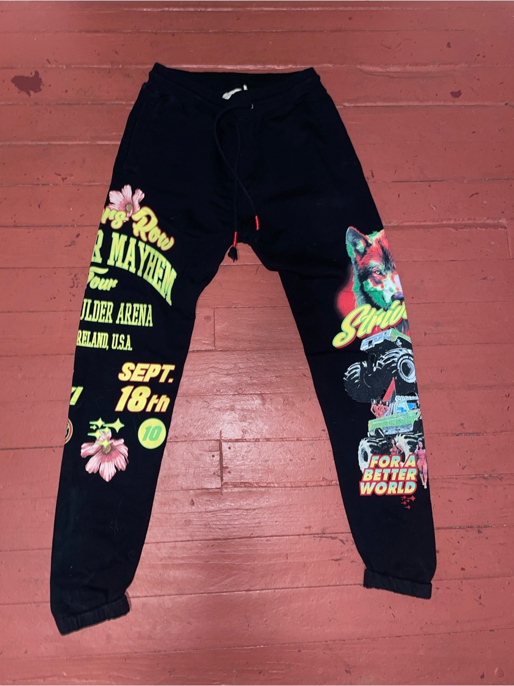 Strivers Row graphic joggers black